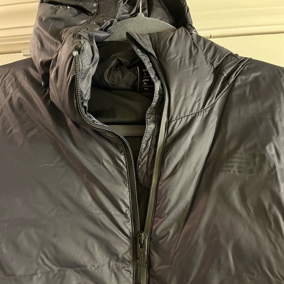 New Balance Insulated Jacket Women - Picture 5 of 7